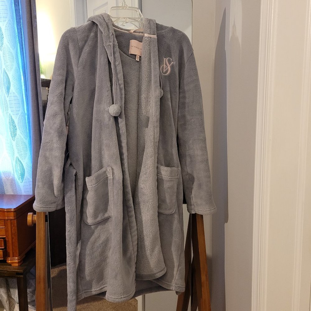 Victoria's Secret plush hooded robe
